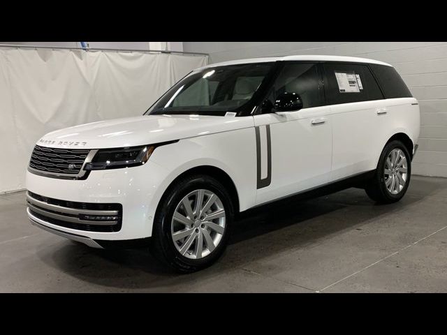 2025 Land Rover Range Rover SE