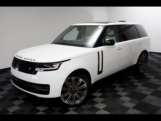 2025 Land Rover Range Rover SE