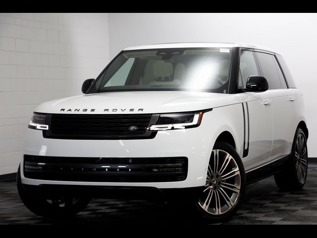 2025 Land Rover Range Rover SE