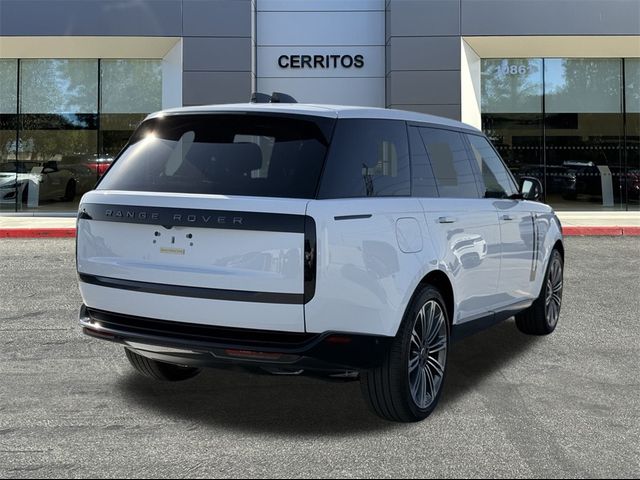 2025 Land Rover Range Rover SE