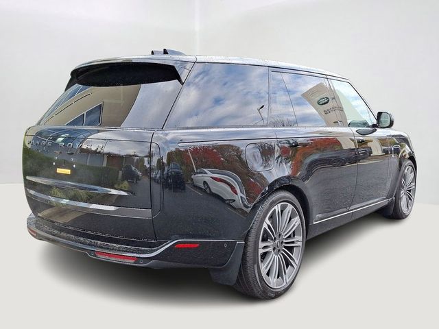 2025 Land Rover Range Rover SE