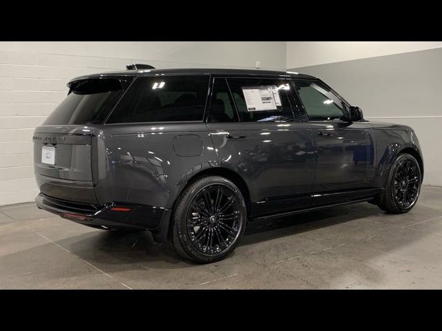 2025 Land Rover Range Rover SE