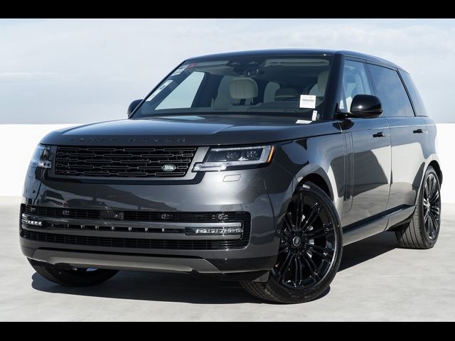 2025 Land Rover Range Rover SE