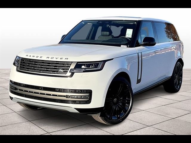 2025 Land Rover Range Rover SE