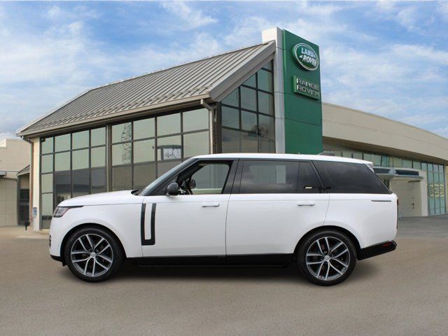 2025 Land Rover Range Rover SE