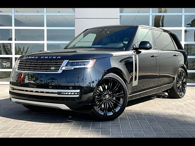 2025 Land Rover Range Rover SE