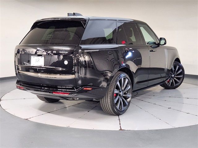 2025 Land Rover Range Rover SV