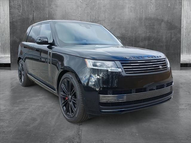 2025 Land Rover Range Rover SV