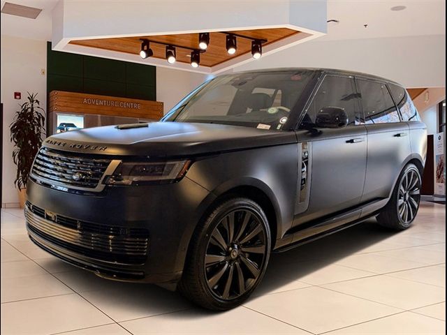 2025 Land Rover Range Rover SV