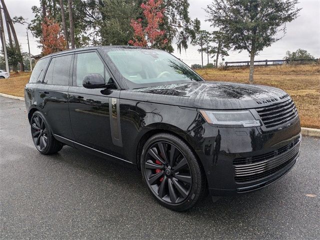 2025 Land Rover Range Rover SV