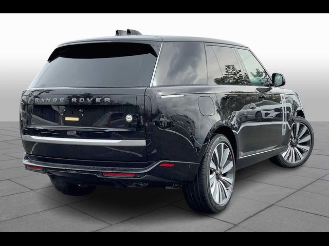 2025 Land Rover Range Rover SV