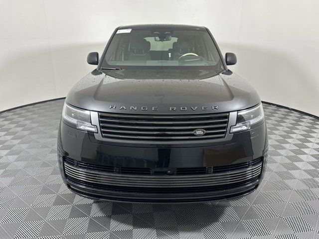 2025 Land Rover Range Rover SV