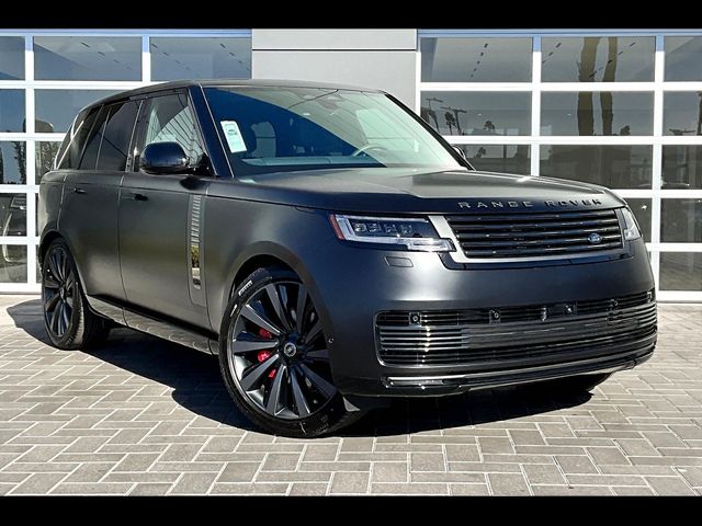 2025 Land Rover Range Rover SV