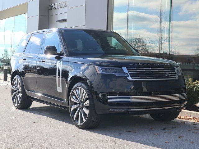 2025 Land Rover Range Rover SV