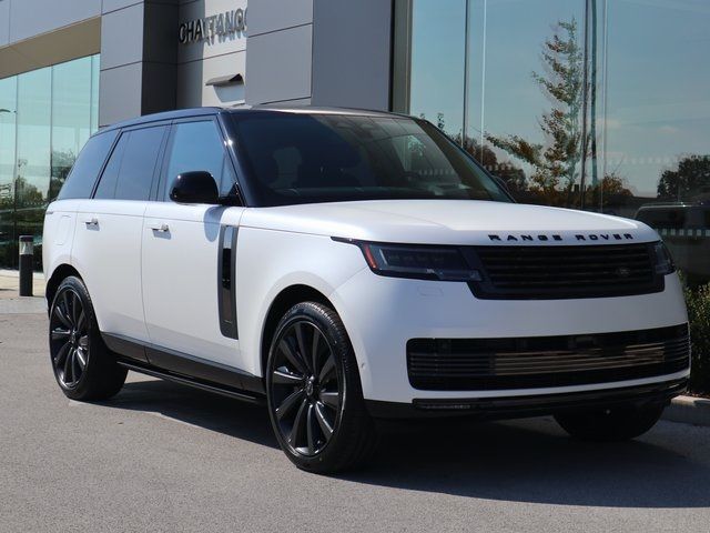 2025 Land Rover Range Rover SV