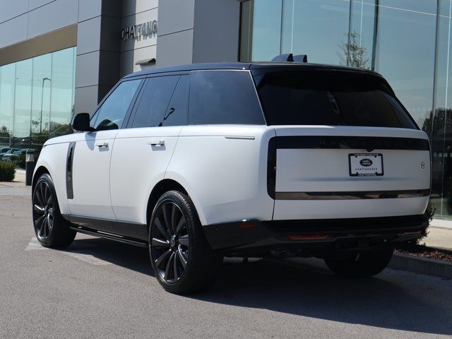 2025 Land Rover Range Rover SV