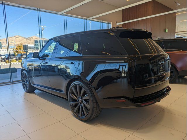 2025 Land Rover Range Rover SV