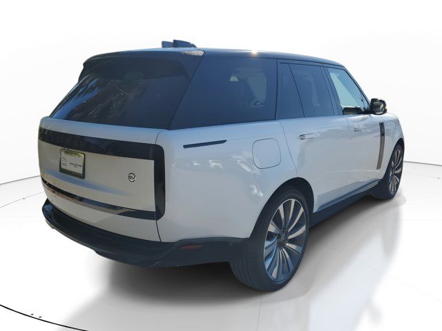 2025 Land Rover Range Rover SV