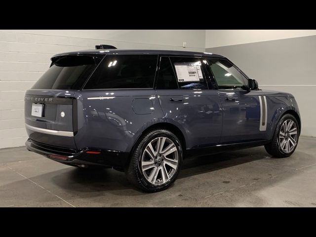 2025 Land Rover Range Rover SV