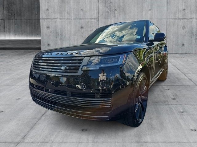 2025 Land Rover Range Rover SV