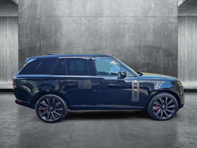 2025 Land Rover Range Rover SV