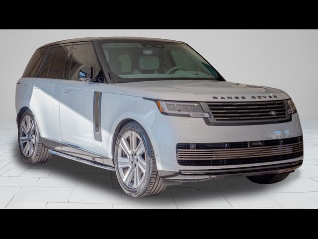 2025 Land Rover Range Rover SV