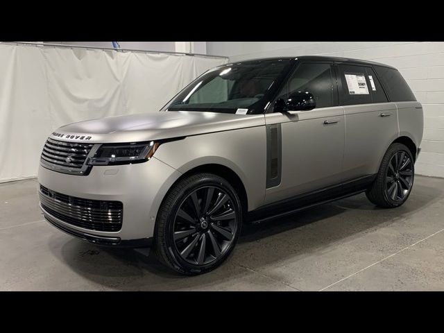 2025 Land Rover Range Rover SV