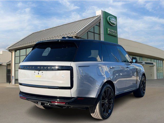 2025 Land Rover Range Rover SV