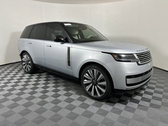 2025 Land Rover Range Rover SV