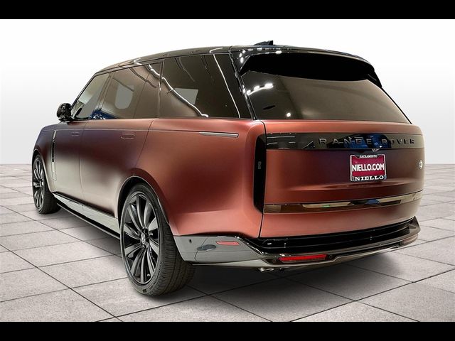 2025 Land Rover Range Rover SV