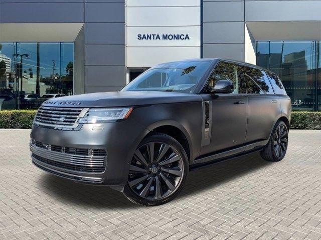 2025 Land Rover Range Rover SV