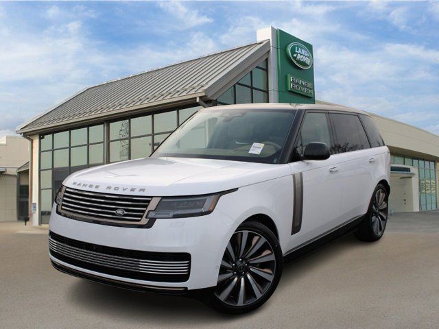 2025 Land Rover Range Rover SV