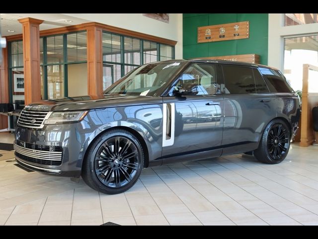 2025 Land Rover Range Rover SV