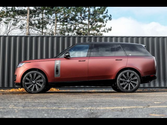 2025 Land Rover Range Rover SV