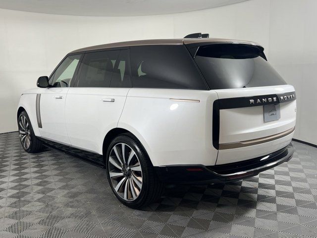 2025 Land Rover Range Rover SV