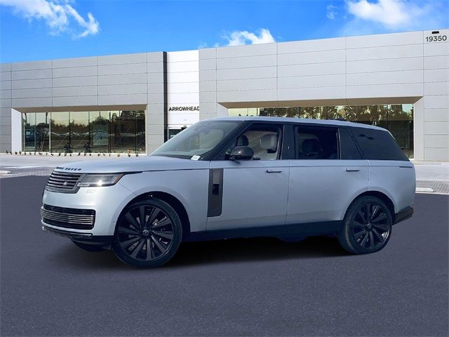 2025 Land Rover Range Rover SV