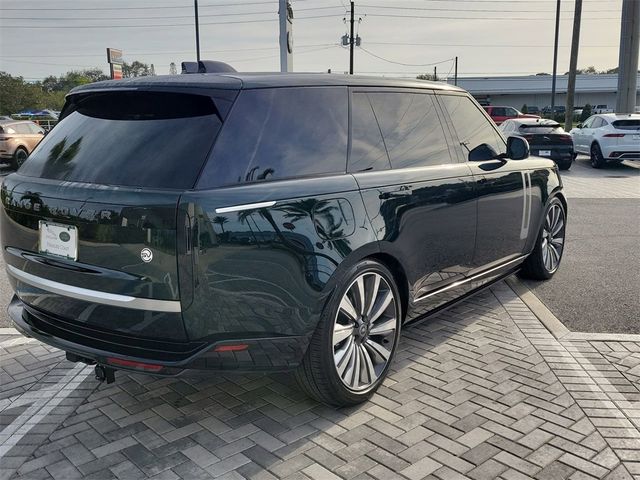 2025 Land Rover Range Rover SV