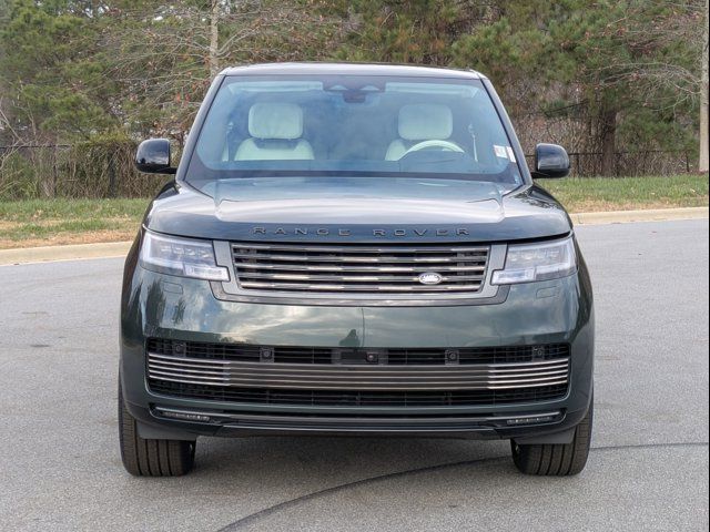 2025 Land Rover Range Rover SV