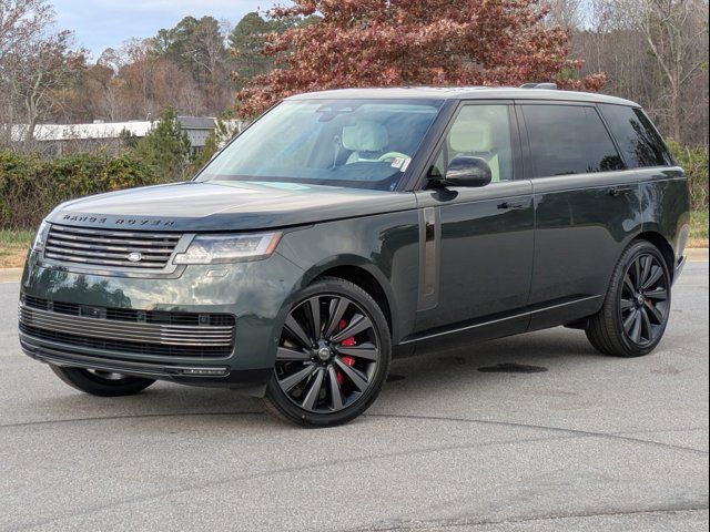 2025 Land Rover Range Rover SV