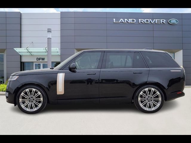 2025 Land Rover Range Rover SV