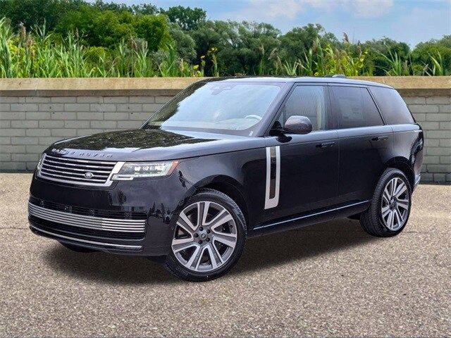 2025 Land Rover Range Rover SV