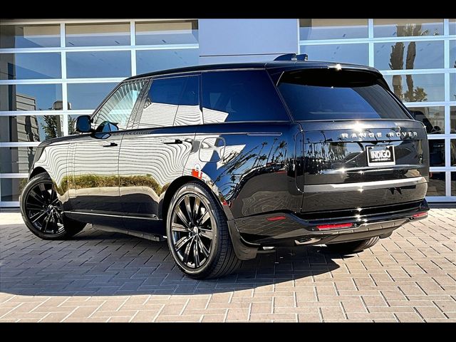 2025 Land Rover Range Rover SE