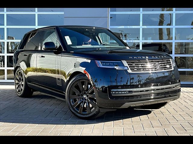 2025 Land Rover Range Rover SE