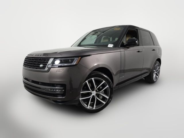 2025 Land Rover Range Rover SE