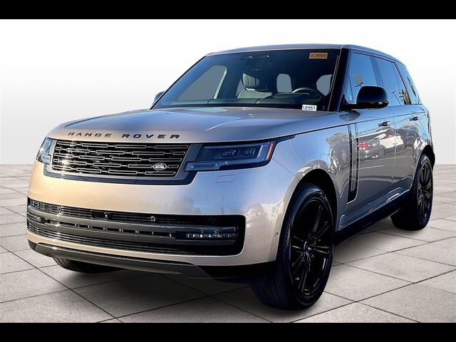 2025 Land Rover Range Rover SE