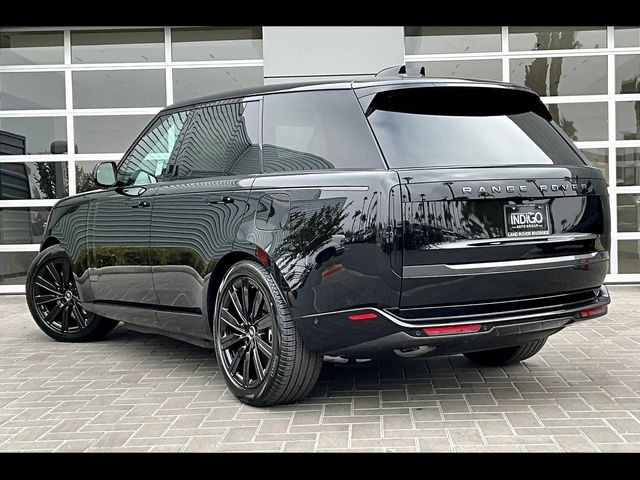 2025 Land Rover Range Rover SE