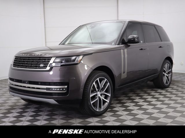 2025 Land Rover Range Rover SE