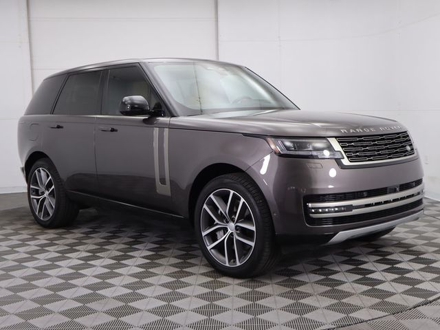 2025 Land Rover Range Rover SE