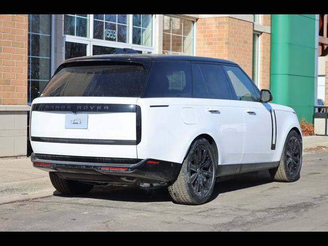 2025 Land Rover Range Rover SE