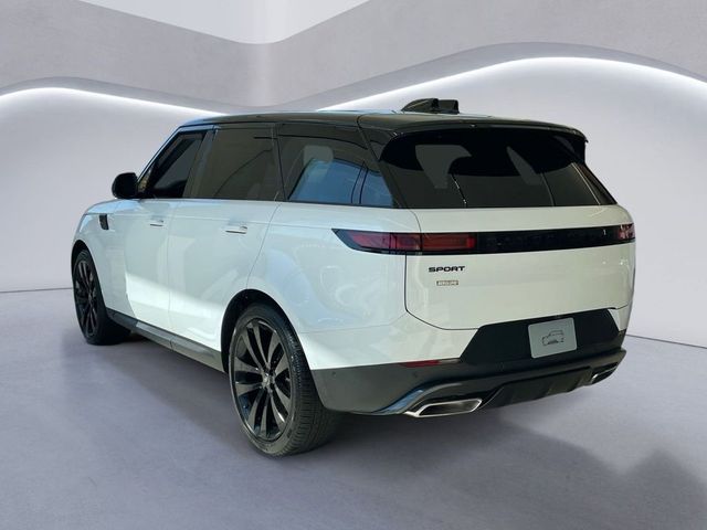 2025 Land Rover Range Rover Sport SE